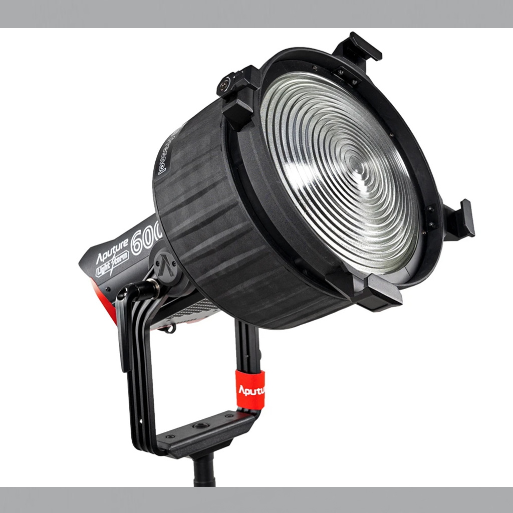 Aputure F10 Fresnel