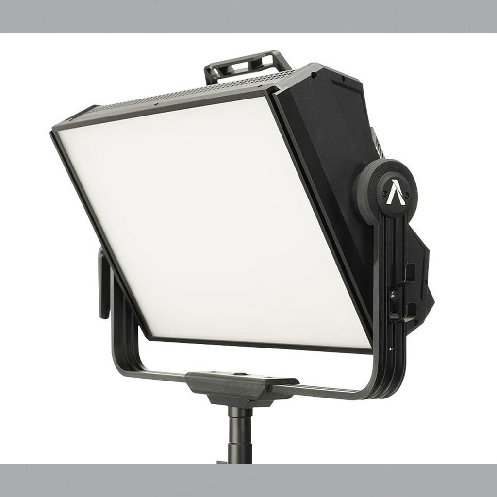Aputure Nova P300C – RGBWW LED Panel Light